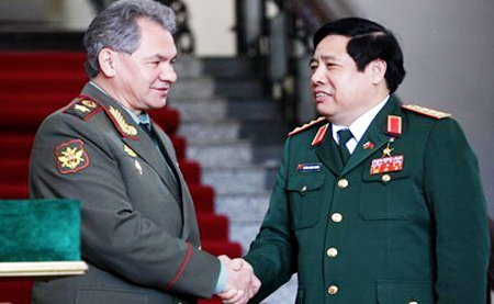 Vietnam y Rusia impulsan la cooperación en defensa